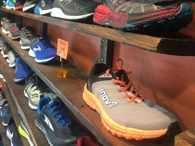 specialized running shoe stores