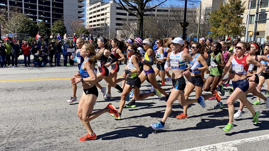 The elite female runners in the 2020 US Olympic Trial Marathon